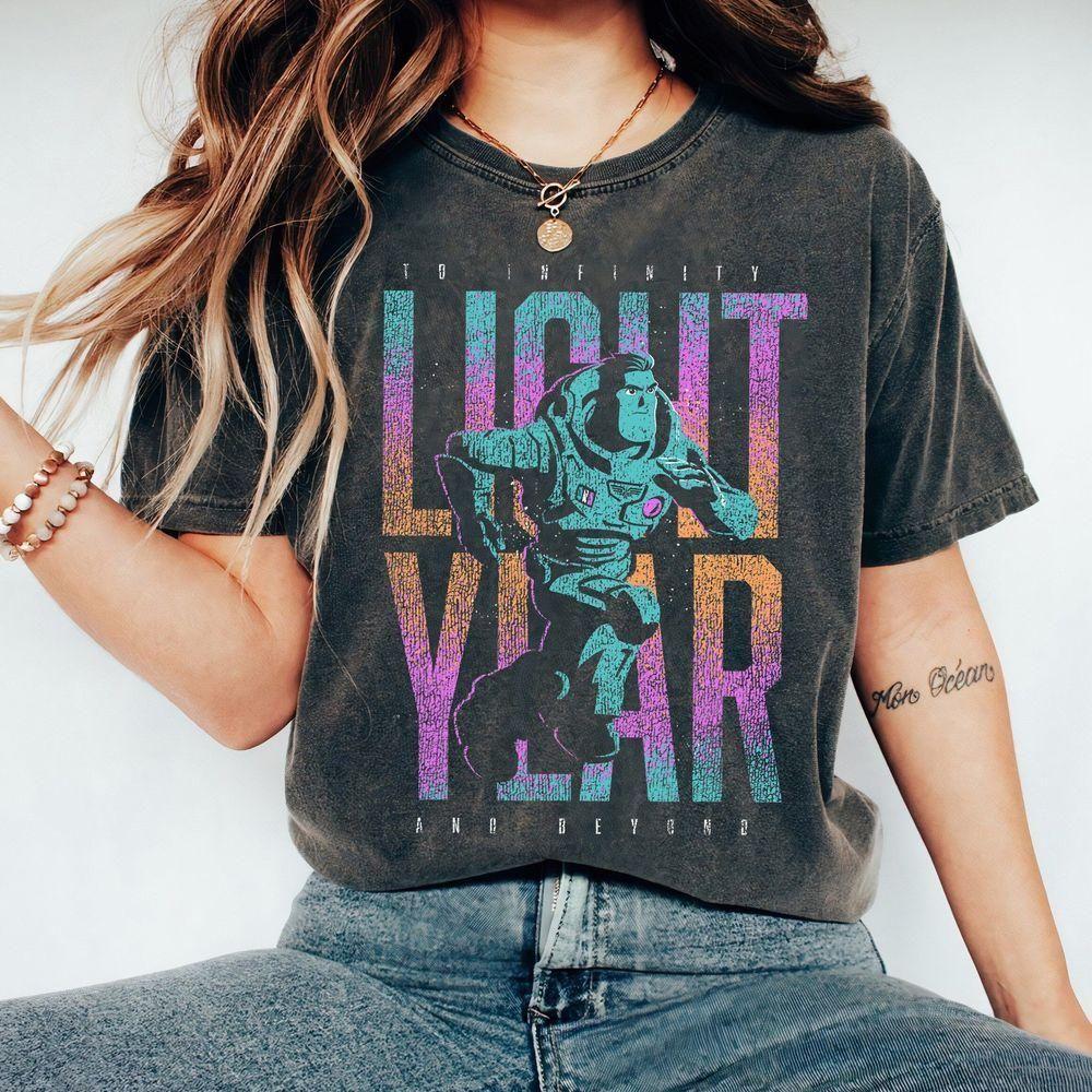 Pixar Lightyear Buzz Lightyear To Infinity And Beyond Disney Vuitino Shirt